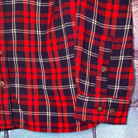 Duluth Classic Red Navy Plaid Men's Shirt Button Down Size XS - Picture 4 of 7